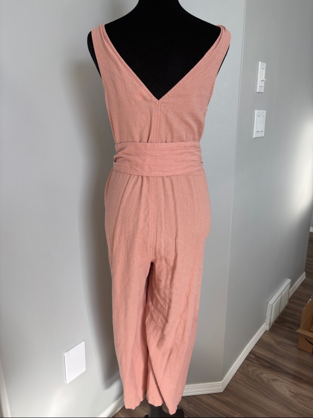 Old Navy Sleeveless V-Neck Tie-Waist Jumpsuit in Dusty Pink - Picture 8 of 8